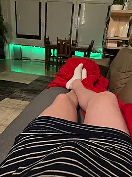 elysmay online show from April 25, 8:17 pm