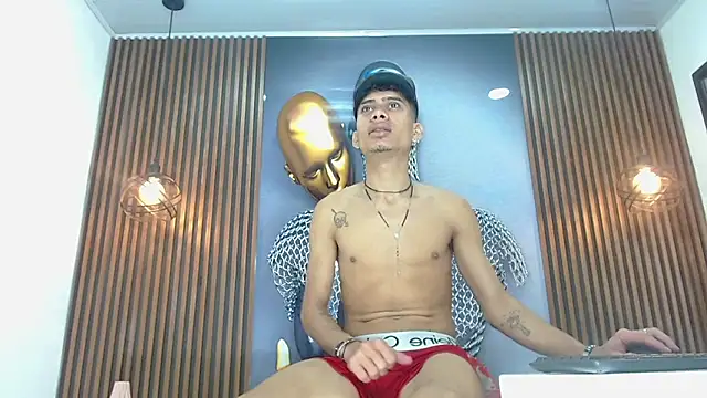 Skinny cute Alyer online show from April 22, 3:02 am