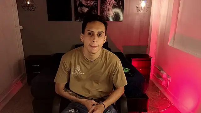 Zack isback online show from April 18, 7:40 pm