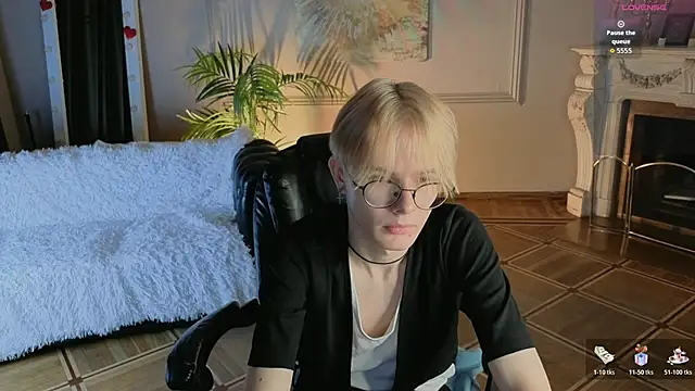 Liam Blair online show from April 26, 5:38 am