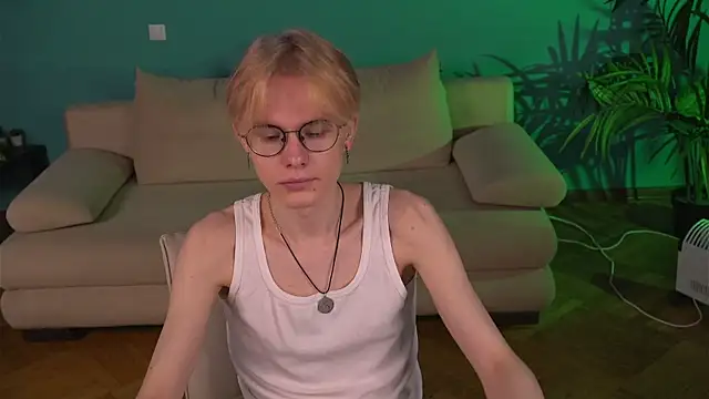 Liam Blair online show from April 18, 5:20 am