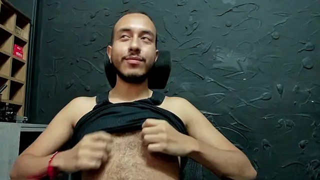 cristianstone2 online show from April 22, 10:47 pm