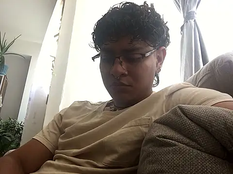 xhecho uzumaki online show from May 24, 5:41 pm