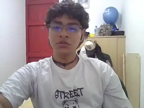 xhecho uzumaki online show from May 8, 4:13 am