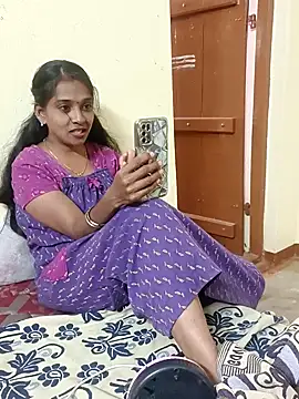 couple m69f online show from April 11, 10:30 am