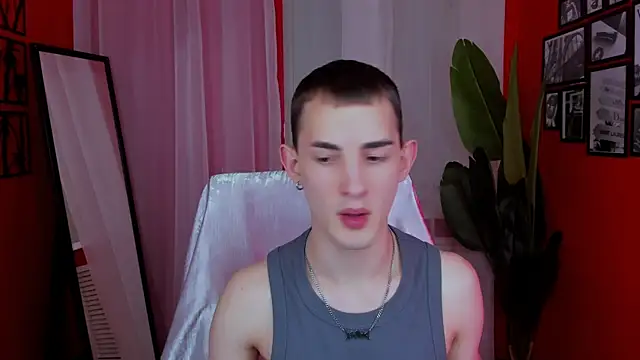 Lucas Moran online show from May 6, 2:39 pm
