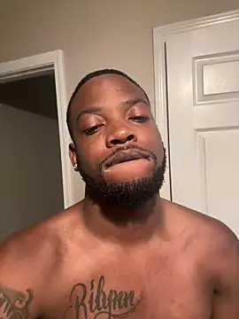 blackdiesel0 online show from May 15, 2:14 pm