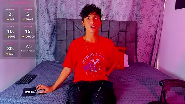 IhanKing online show from June 16, 7:16 pm