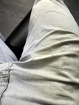 lucio79k online show from April 29, 6:14 pm