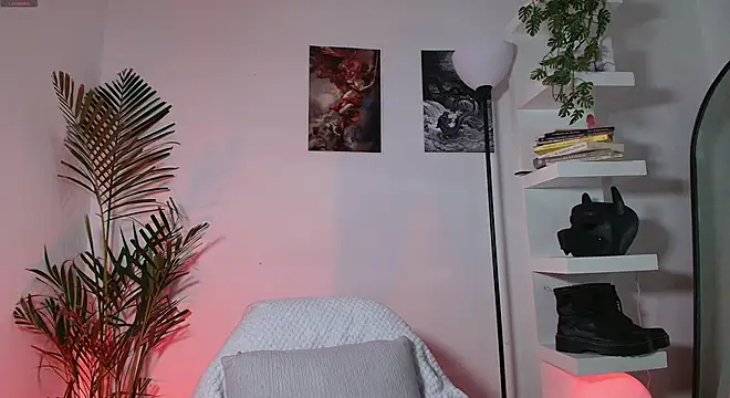 andyypalmer  online show from June 16, 5:21 am