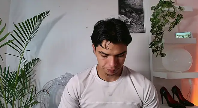 andyypalmer  online show from May 19, 10:16 pm
