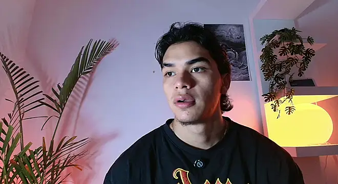 andyypalmer  online show from May 21, 5:36 am