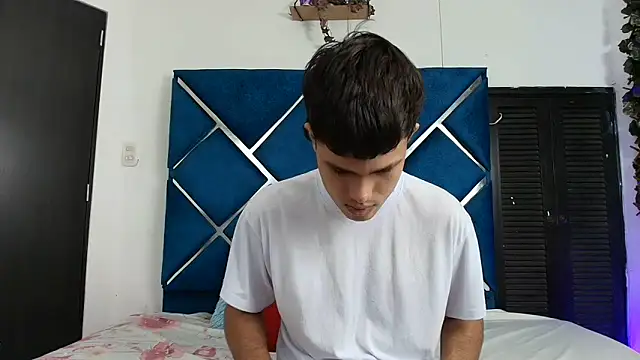 EdwinBoys online show from June 11, 1:20 pm