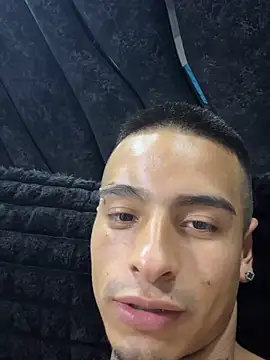 willclayy online show from April 26, 11:23 pm