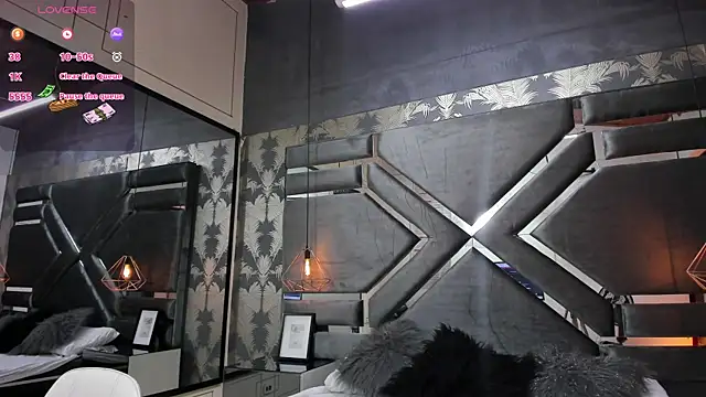 JayTaylorr online show from April 22, 11:48 am