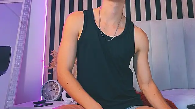 LeoTease online show from April 25, 7:11 pm