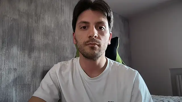 italianass94 online show from April 16, 2:17 pm