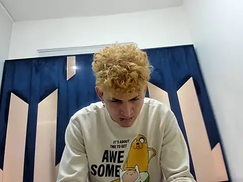 Ian Savage online show from April 28, 3:22 am