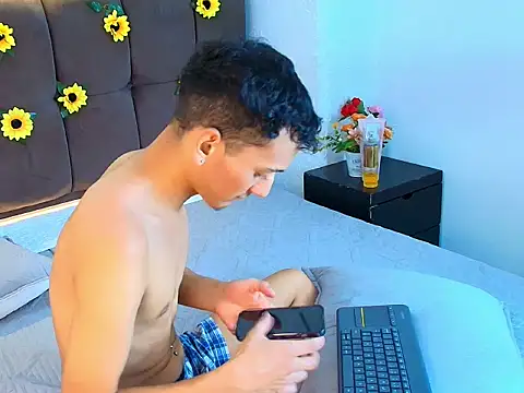 Lexter Blue online show from June 6, 9:32 pm