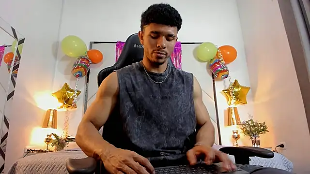Jayden VanceJS online show from May 5, 5:09 am