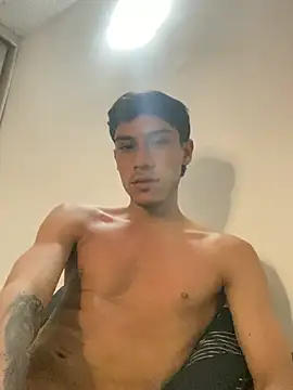 Axel DavisS online show from May 11, 5:43 pm