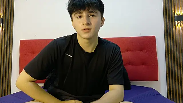 LunayDream online show from April 29, 11:26 am
