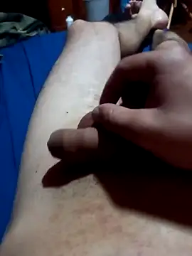 kuzo19cm online show from April 18, 8:09 pm