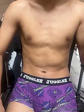 sooooi9654 online show from April 19, 10:15 am