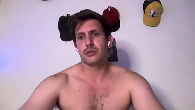 MathiasBellucci online show from April 27, 9:42 pm