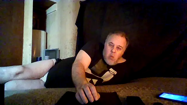 Nightshade1195 online show from April 22, 9:19 pm