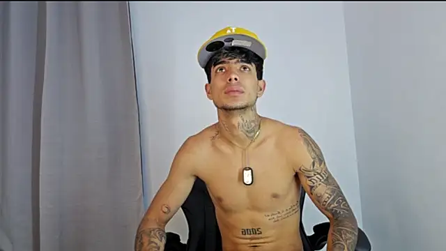 MIGUEL AGUIRRECA online show from May 5, 10:06 am