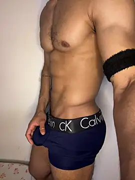 Lucas 93840 online show from June 21, 9:09 pm