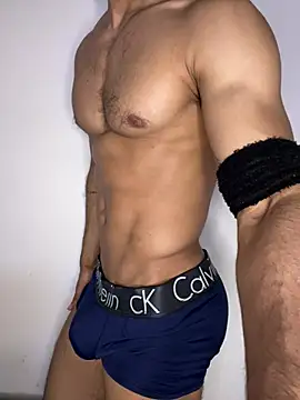 Lucas 93840 online show from July 21, 7:49 pm