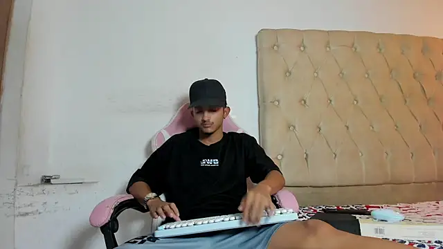 alpha marcus online show from May 10, 9:43 am