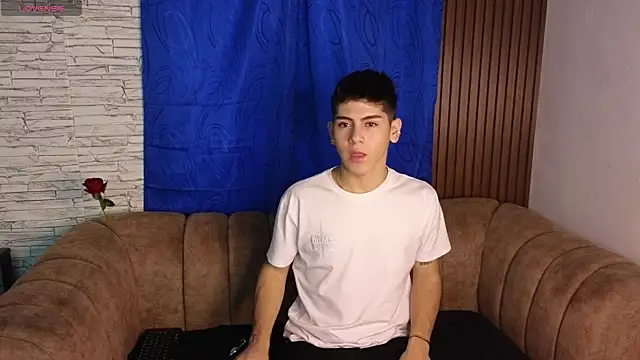 josethariaz25 online show from June 20, 11:26 am