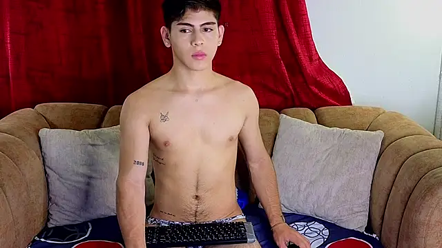 josethariaz25 online show from April 27, 1:35 am