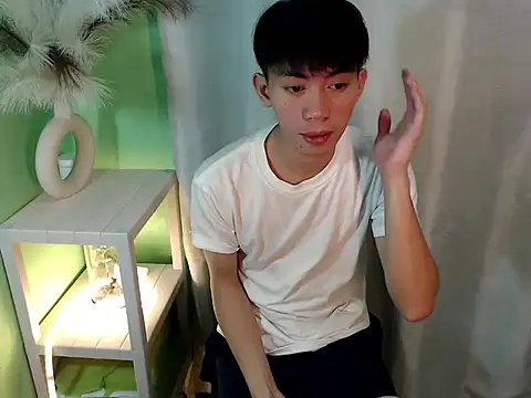 sycat69 online show from June 10, 11:27 pm