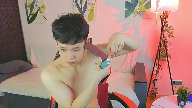 icexoxo2 online show from April 25, 6:27 pm
