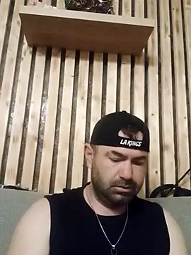 yuyukyler online show from May 8, 1:39 am