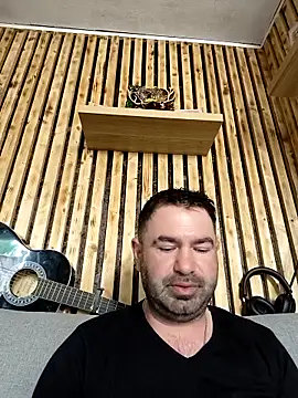 yuyukyler online show from April 27, 2:46 pm
