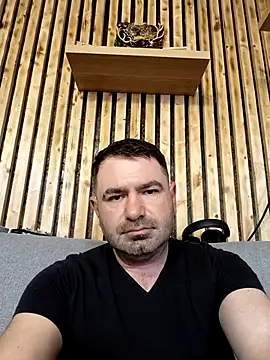 yuyukyler online show from April 23, 3:36 pm