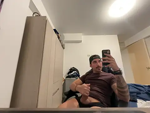 Luchonaked online show from April 22, 2:07 am