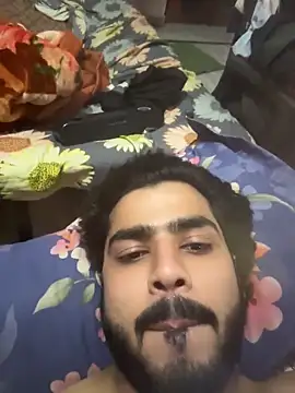 bunnyboy20 online show from April 25, 7:22 pm
