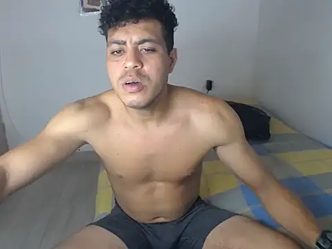 axelnoirx online show from May 13, 1:35 am