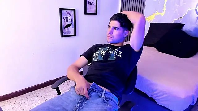 tommy badboyy online show from May 9, 6:42 pm
