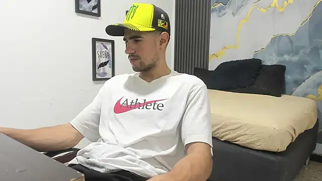 tommy badboyy online show from May 4, 6:53 pm