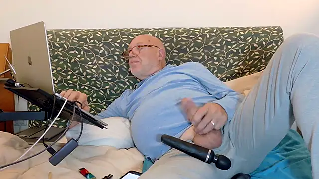 KinkCentral online show from June 15, 8:56 pm
