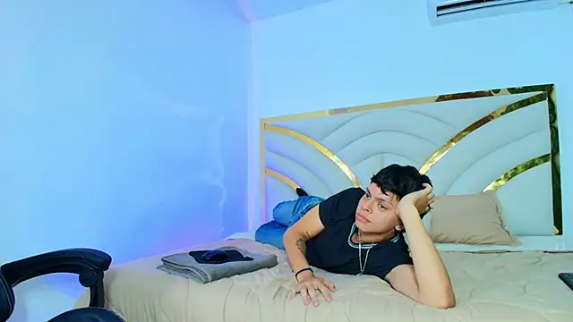 Milo Storm online show from May 11, 2:45 pm
