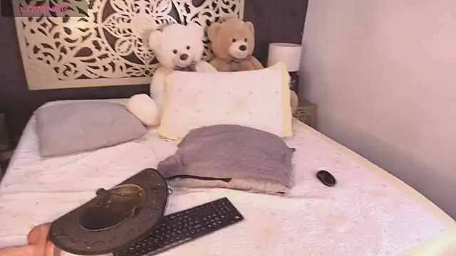 Derek Voss online show from May 16, 12:36 pm