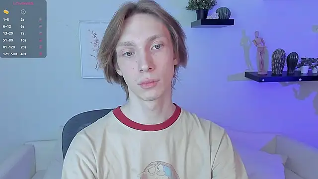 Daniel Schmidt online show from April 27, 5:37 am